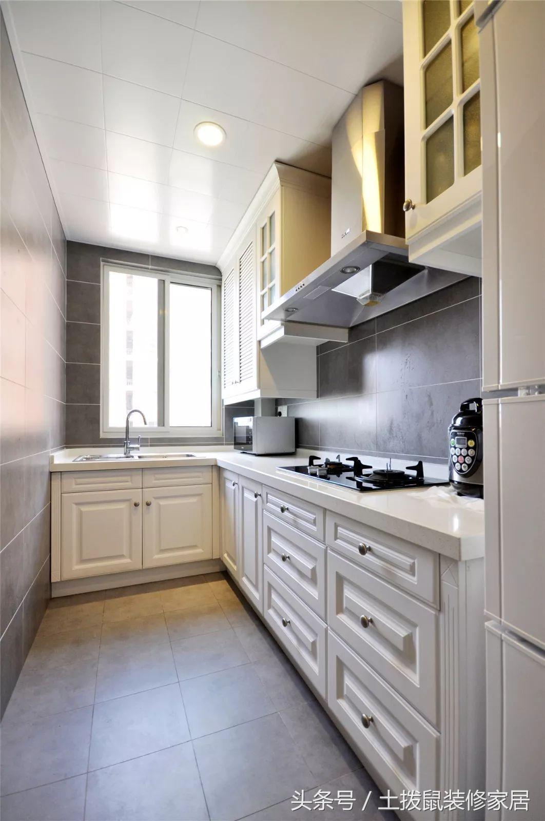 餐厅光线太差怎么办？老公只用一招，小黑屋秒变阳光房！