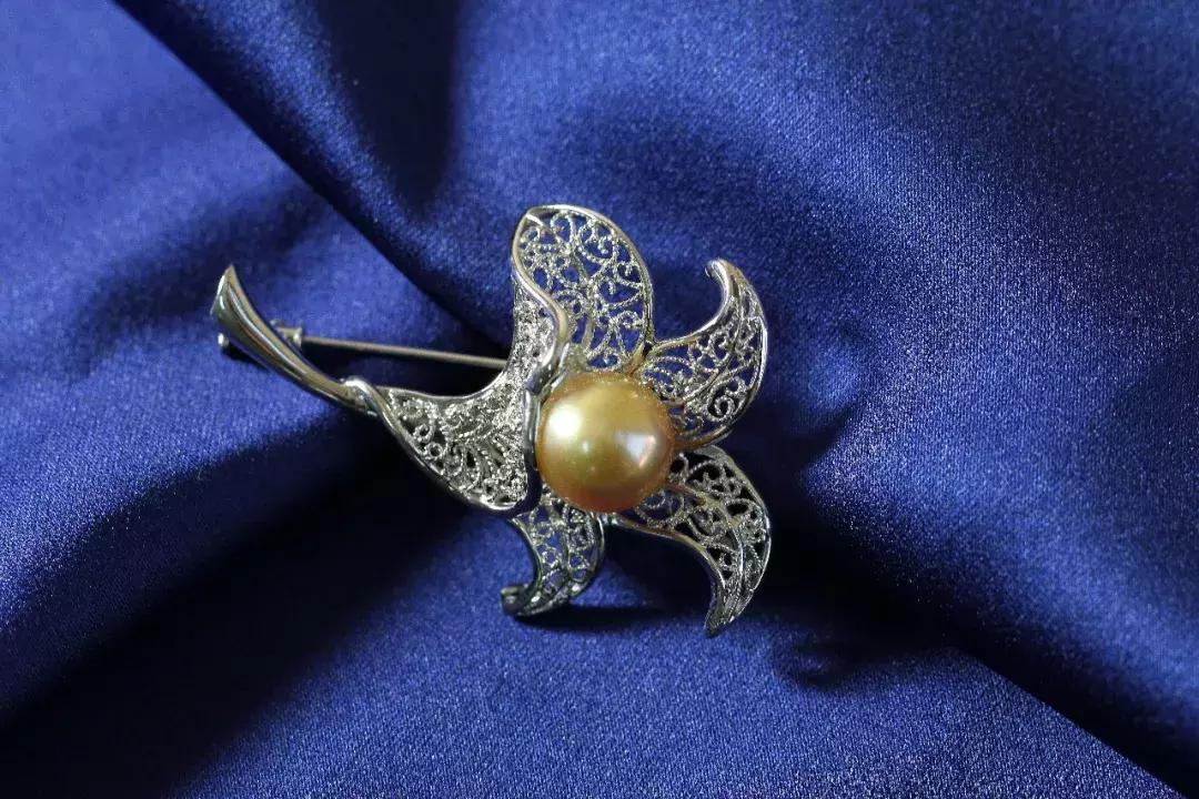 钻石不会变色吗是真的吗,成色不好的钻石会掉颜色吗