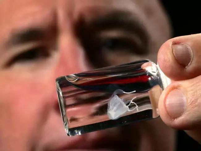 疼痛10大等级哪一级泪流满面,疼痛等级一百级分别都是什么