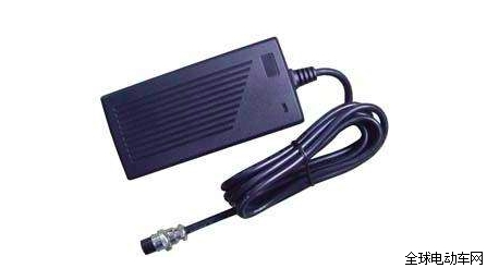 电动车充电充不进去一招解决,电动车电池充不进电怎样修好