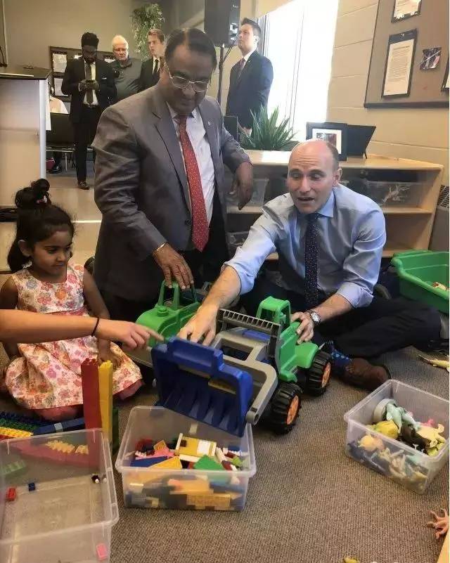 你还在操心孩子的奶粉钱，加拿大“牛奶金”却已开始大涨！