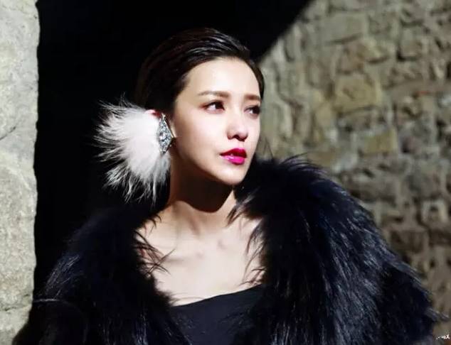 在家怎么把短发剪得有层次感,短发前方怎么剪得更自然