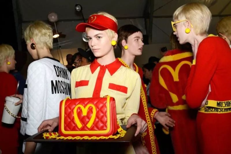 肯德基趣事,肯德基最新联名包包怎么获得