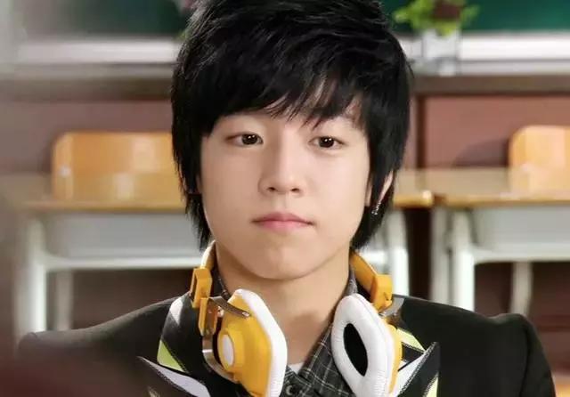 韩国男明星李玹雨,金秀贤李玹雨runningman