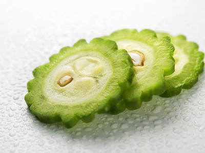 孩子发热的过程中我们应该怎么办,易烊千玺照顾发烧小孩