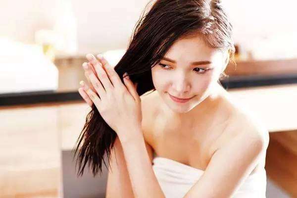 怎样正确使用深层修护免洗发膜,如何正确使用发膜