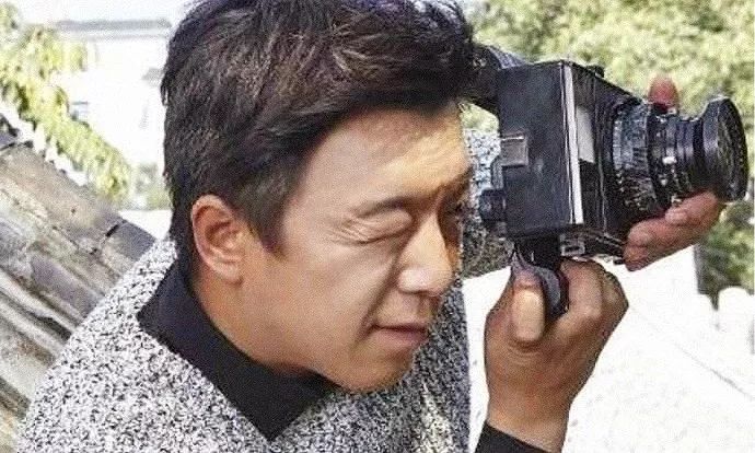 被*袜丝**毁掉的中国女人：审美力，才是一个人的核心竞争力