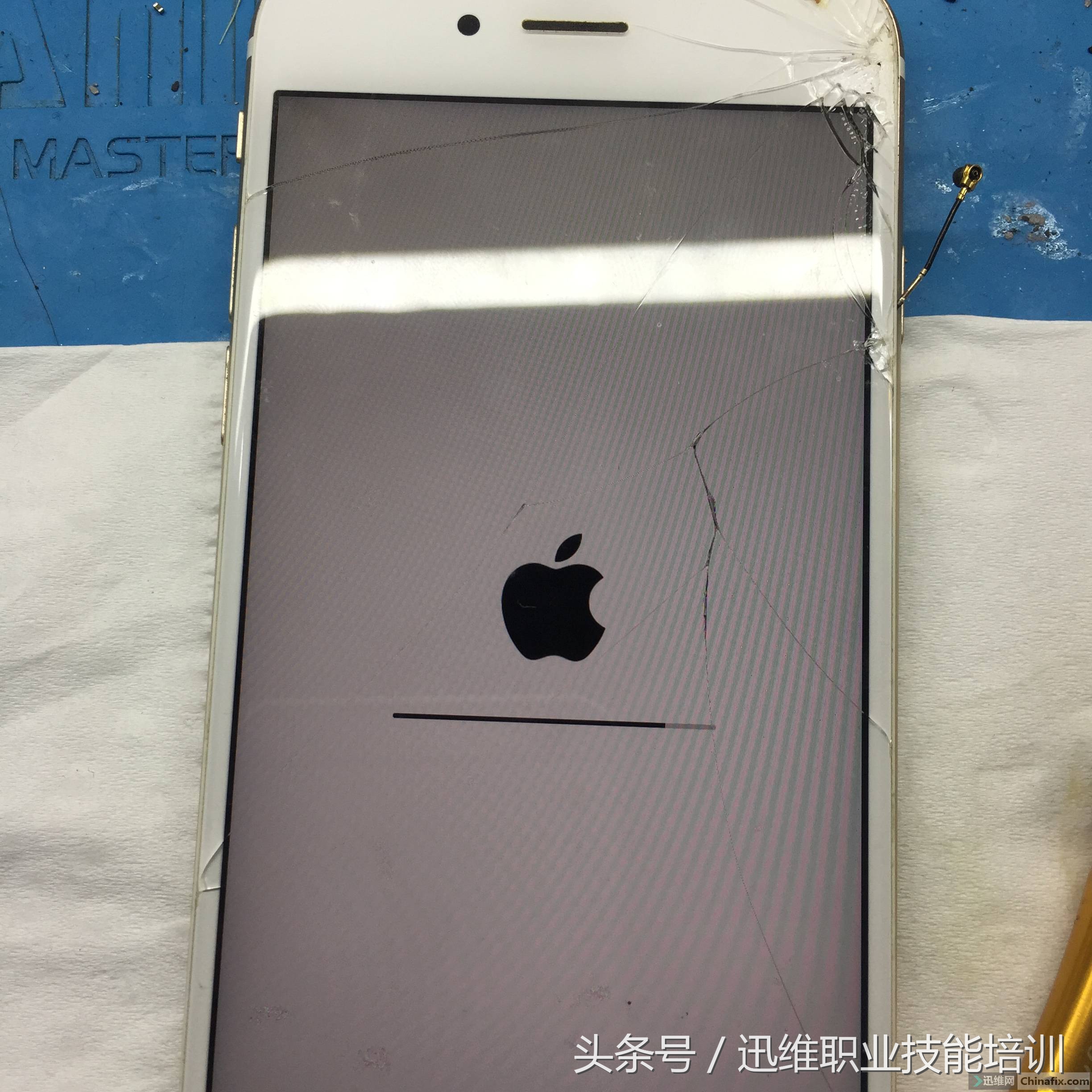 iphone6s进水维修,苹果6s进水烧了主板