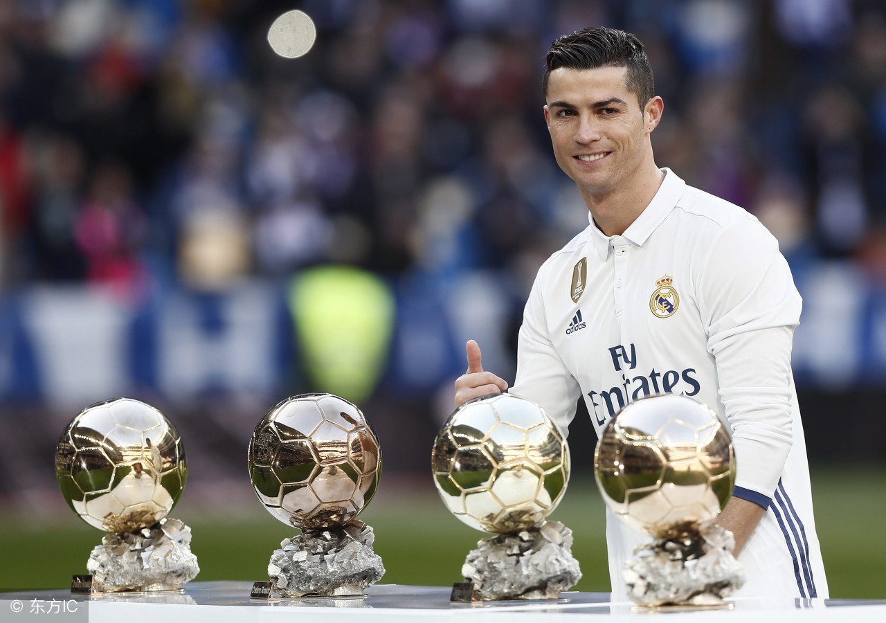 罗纳尔多是大罗还是小罗,罗纳尔多小罗c罗都多大年纪