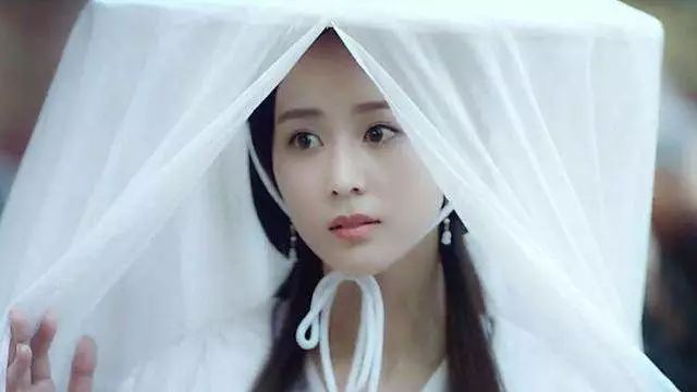 中国古代服饰的演变史 (古代女子穿什么服装最好看)