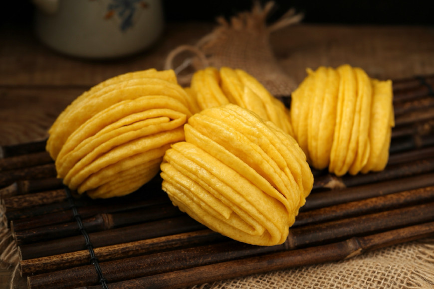 最简单的花卷做法只需要一根筷子,花卷简单的不用筷子拧法