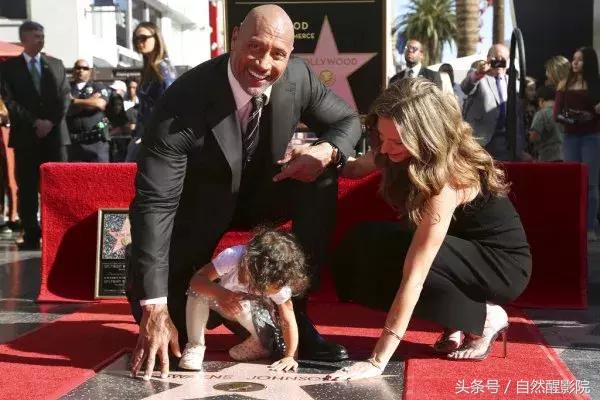 “男朋友胸比我大”是种什么体验?