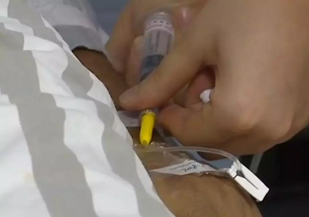 男子喝了碗凉茶,竟然喝出肾衰竭!这些体质的人喝茶要当心