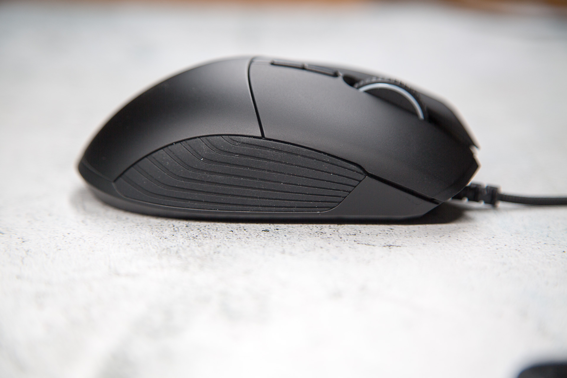 为fps而生的游戏本,雷蛇razer蝰蛇标准版游戏实测