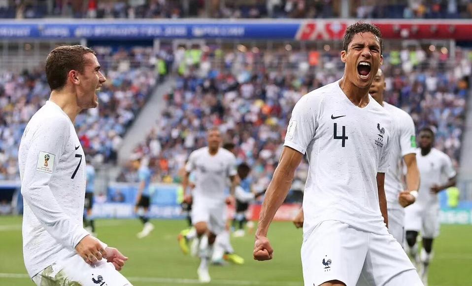 世界足球先生梅西c罗投票,fifa公布世界足球先生