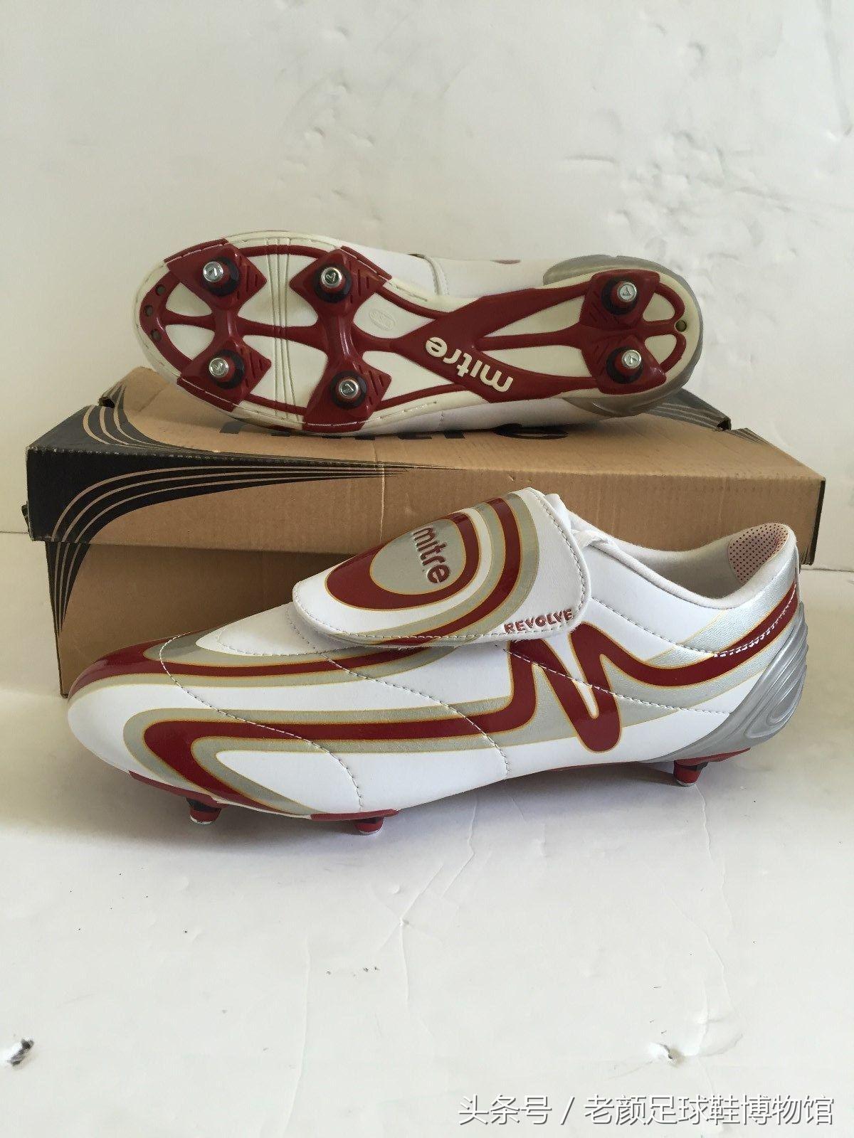世界杯战靴盘点,南非世界杯复刻版足球鞋