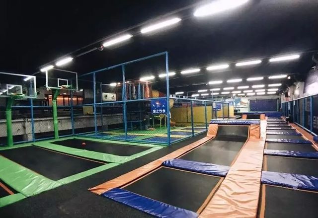 蹦床武汉室内儿童乐园,武汉大型儿童乐园淘气堡