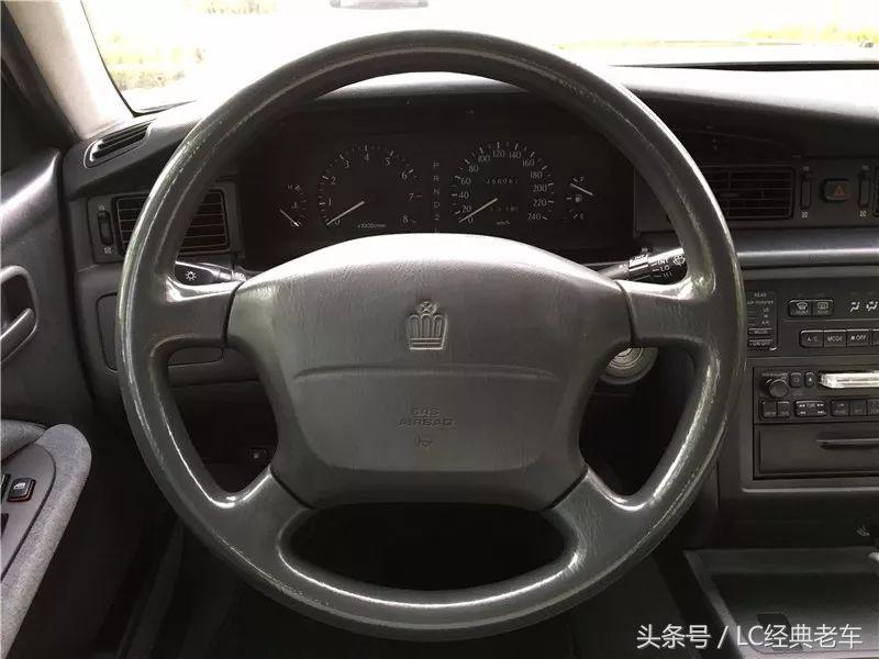 丰田皇冠j55,15款丰田皇冠优缺点