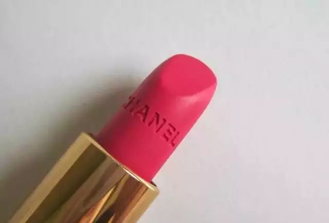 直男送的口红颜色,给女生送的第一支口红推荐