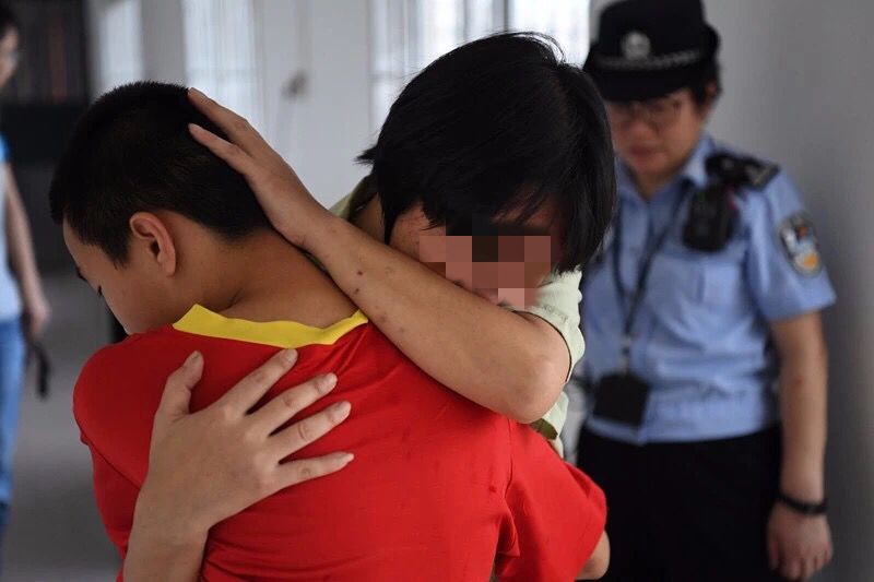 「无毒青春健康生活」妈妈是毒贩，我该如何说爱你？