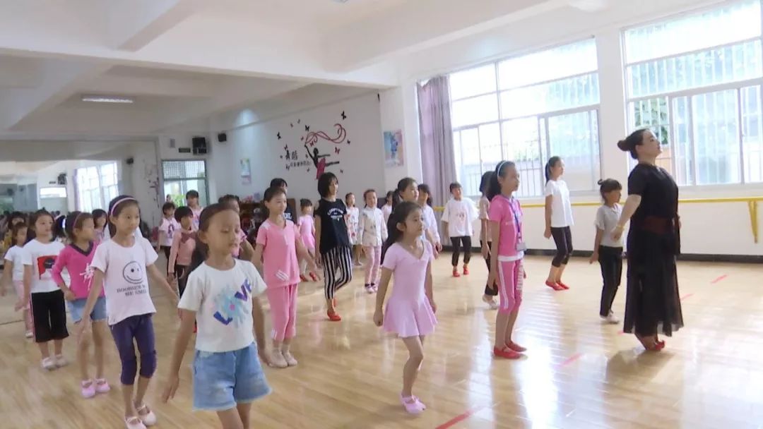 「今日宾川」暑假来临,来看看宾川娃娃忙哪样?