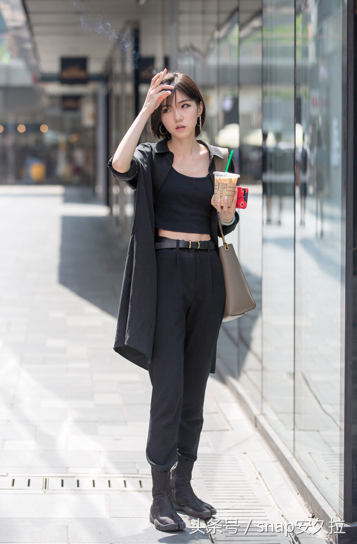 伏天穿大黄靴,三伏天穿靴子都不感觉捂脚