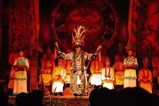 宁可错过世界杯也不要错过云南的火把节！