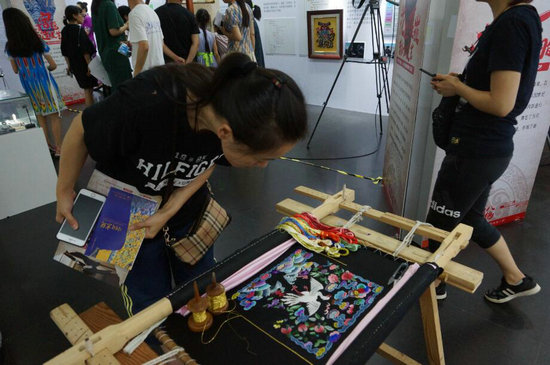 赴“老北京非遗趴”感受非遗活态传承