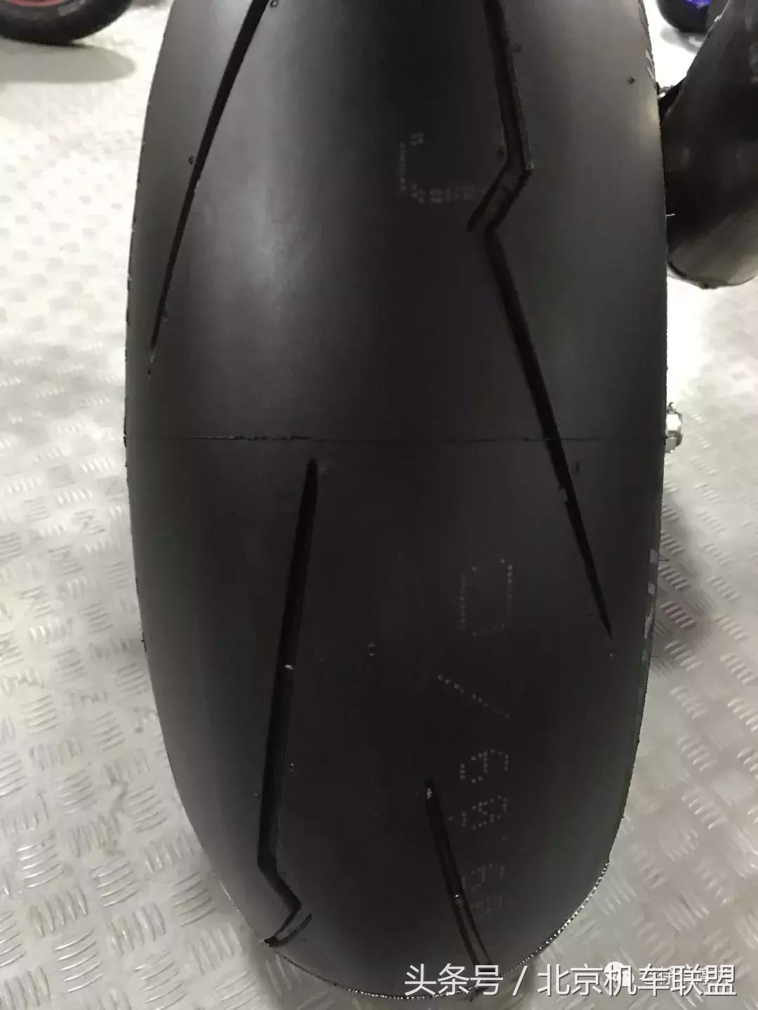 2024川崎zx10rr发布大图,川崎zx-10r2024款极速测试