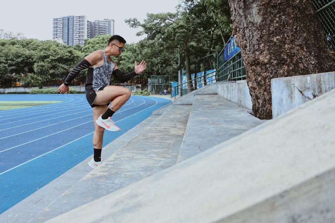 nikeairzoomalphafly评测,nikezoomdoublestacked测评