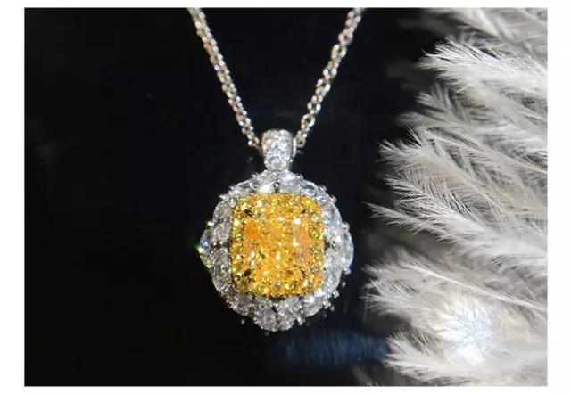 别光盯着宝石大不大！戒托选不对再好的戒指都白费