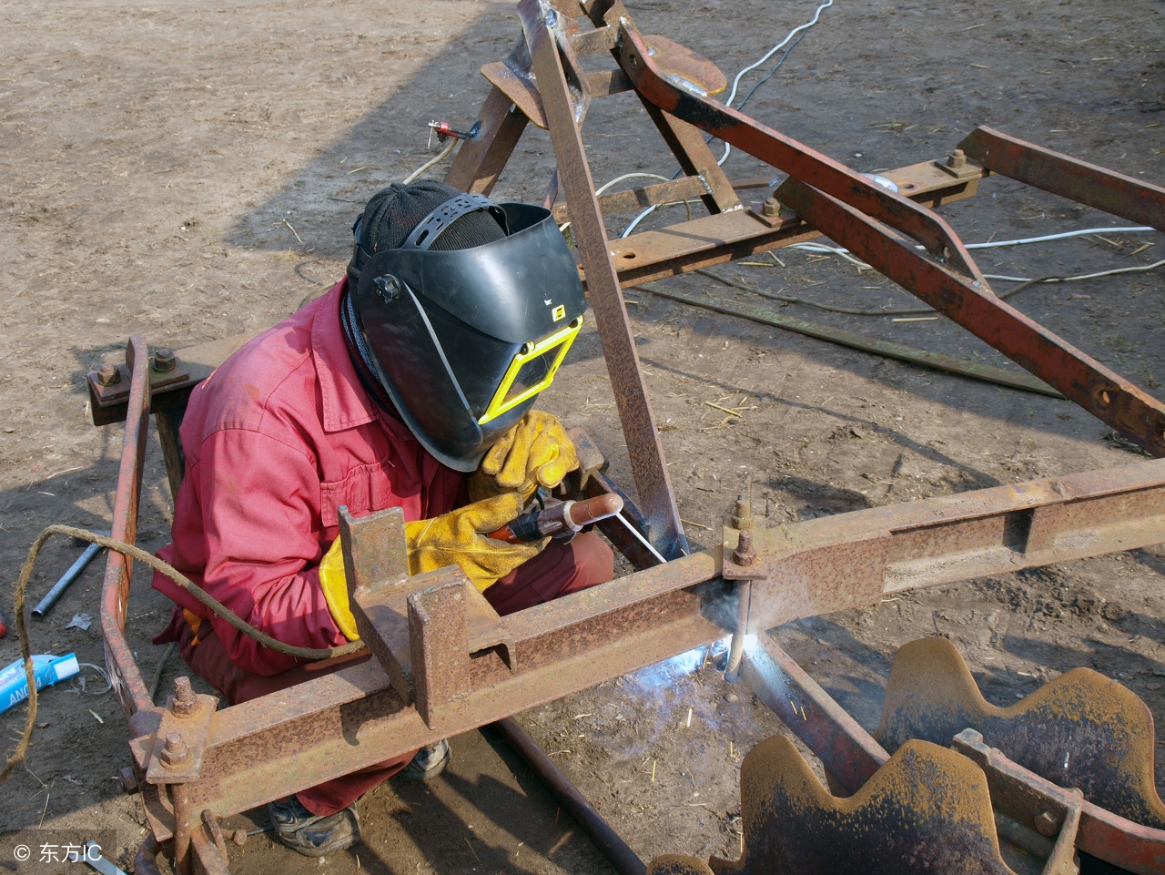 焊条药皮主要作用,焊条药皮15与16区别