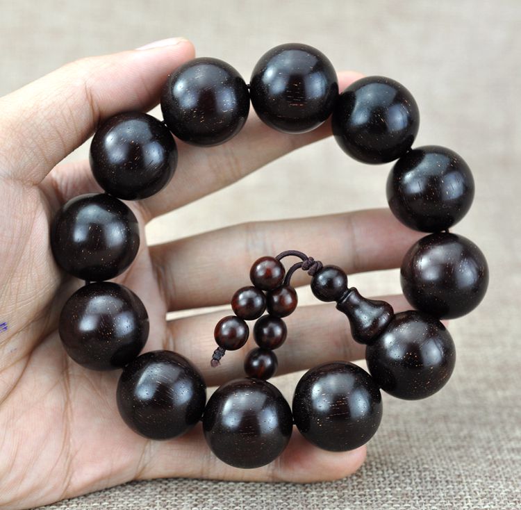 小叶紫檀手串黑了还能恢复吗,小叶紫檀盘黑了用几号砂纸打磨