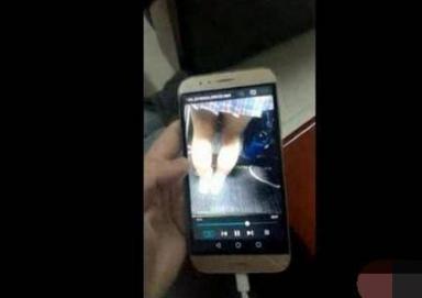 乱摸年轻女生大腿，地铁内逗留两小时，夏日女生必读防狼术