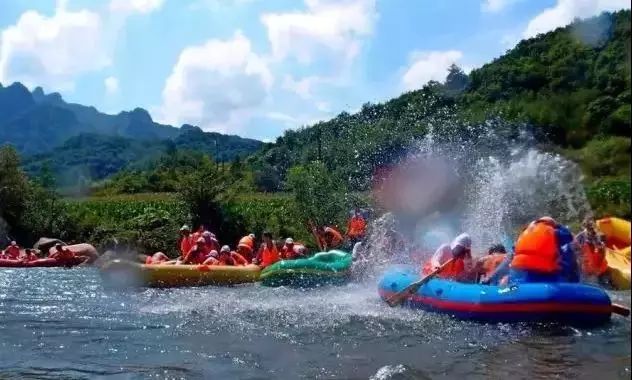 奉化西江漂流和青云峡漂流哪个好,奉化十大漂流景点