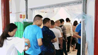 北京人气最旺的烧饼铺,正宗老北京烧饼铺