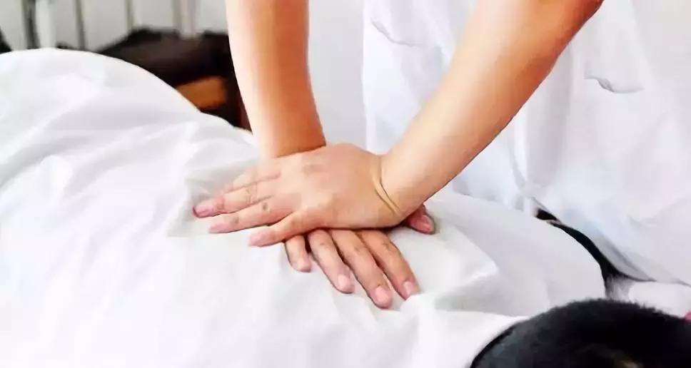 中医推拿治腰间盘突出,腰间盘突出推拿按摩手法视频大全