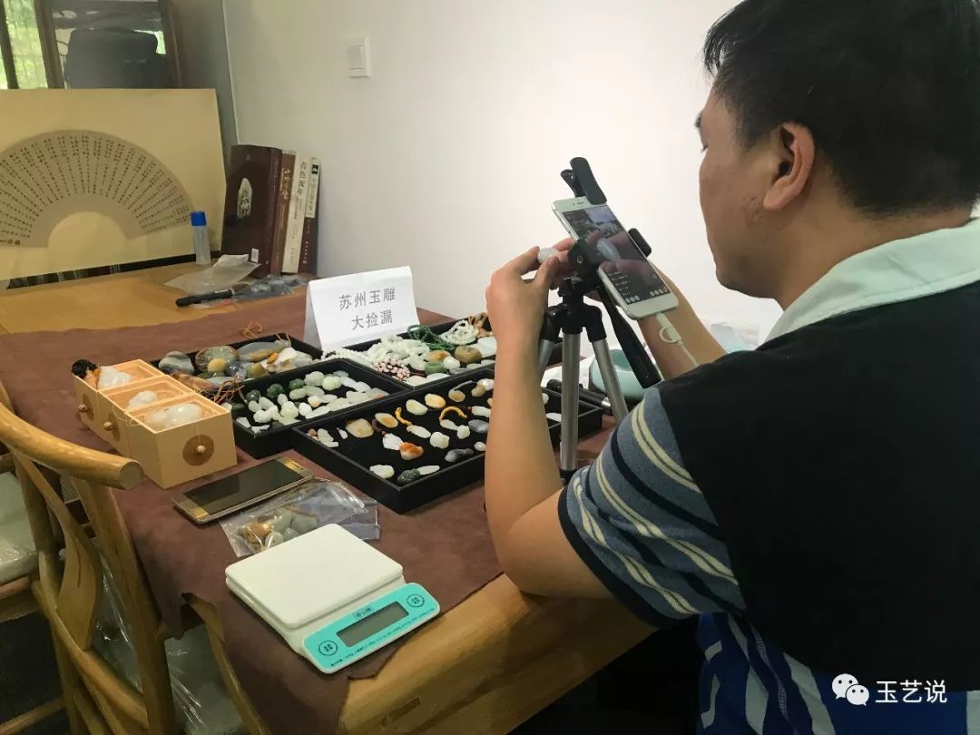 直播上卖玉石是真的吗,直播卖玉石的便宜是真的吗