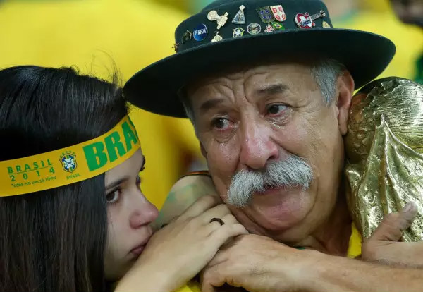 论一个人对足球的热爱,对足球哪方面感兴趣