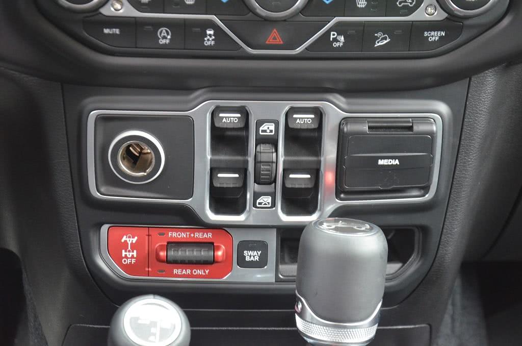 硬派越野车如何改善舒适性,越野jeep硬派