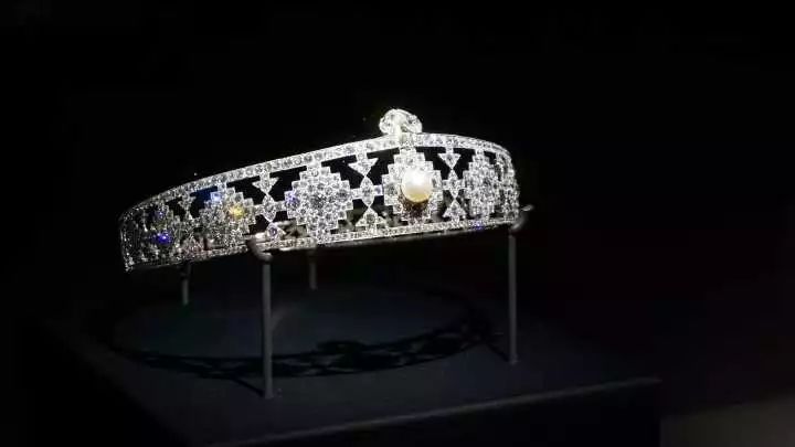 卡地亚为何比蒂芙尼贵,卡地亚tiffany哪个贵