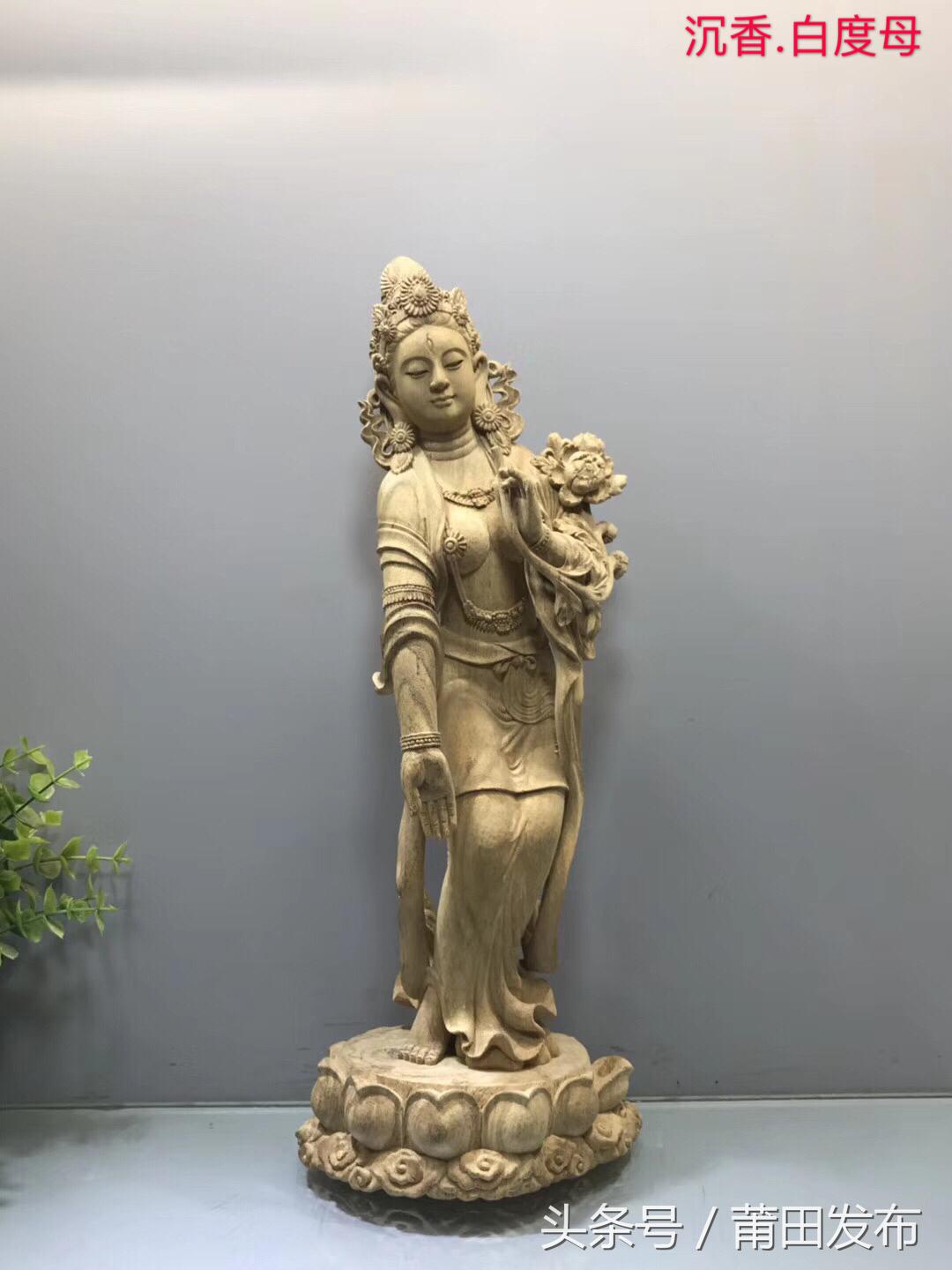 邹国防：用工匠精神雕琢木雕精品，迎接世界盛会的到来