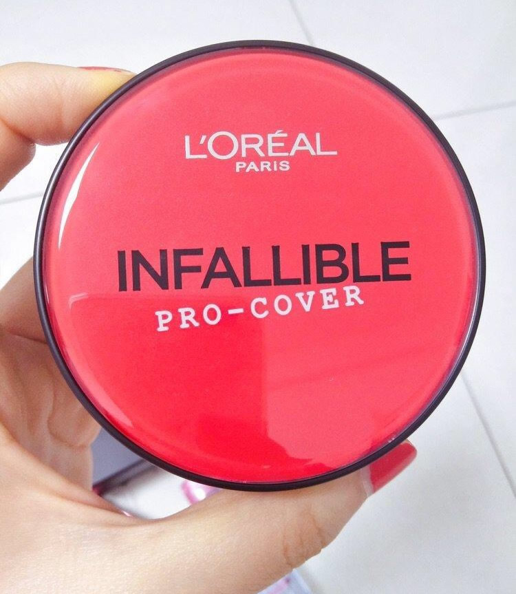 蔡徐坤代言的欧莱雅礼盒,欧莱雅气垫红胖子和黑胖子区别