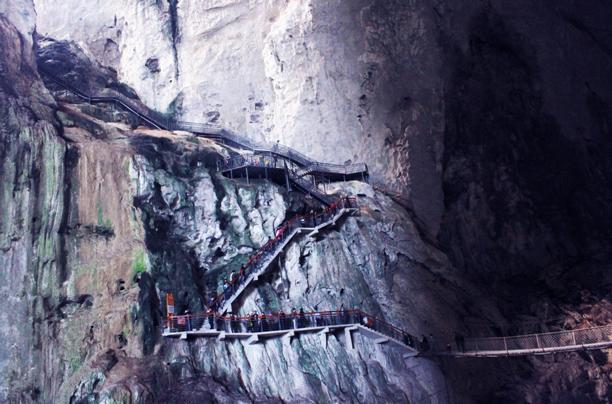 紫云县格凸河景区视频,紫云格凸河民俗文化展览馆