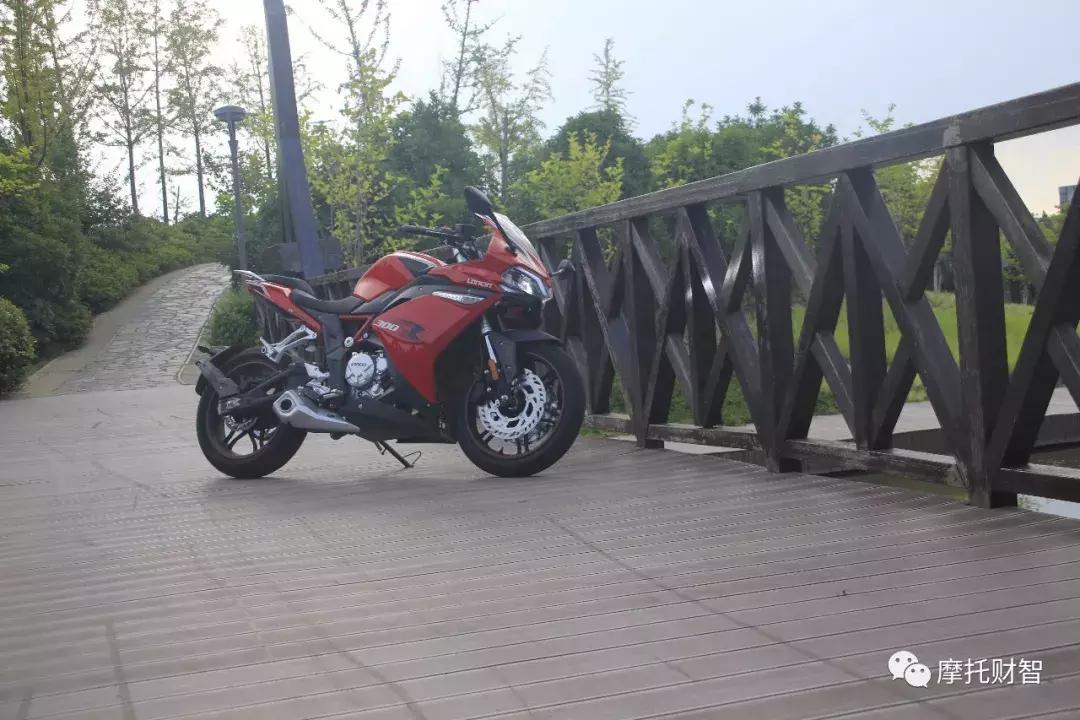 隆鑫无极300rr最高跑到80码,隆鑫300rr跑车版图片