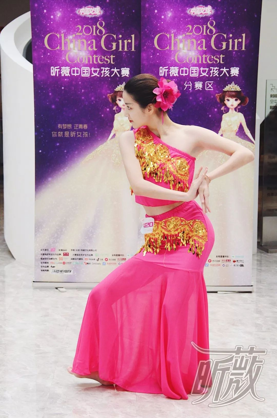 花情柳意不仅在景、更在人，来中国女孩大赛杭州赛区pick你喜欢的十强小姐姐！