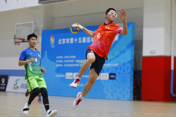 青春不负梦想小将激战赛场