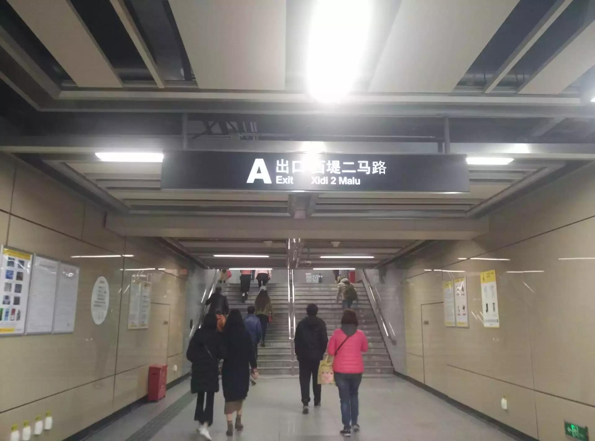 广州最便宜的服装批发市场在哪,60元一件的服装批发市场贵不贵