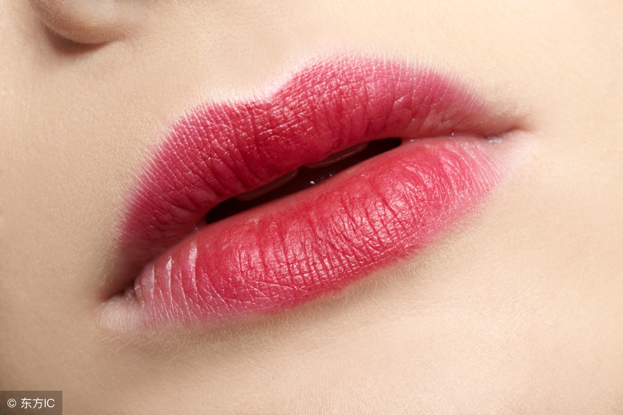 揭开脸上的伤疤,揭开疤痕