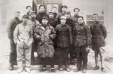 哪位开国中将林彪事件后的检讨被毛*东泽**批为“心平气和”